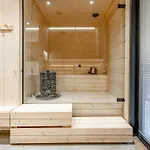Modern High-quality 4br In Next To Slopes *