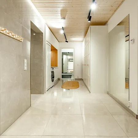 Modern High-quality 4br Next To Slopes