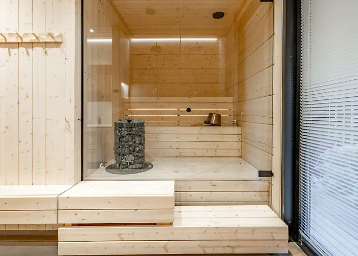 Modern High-quality 4br In Next To Slopes *