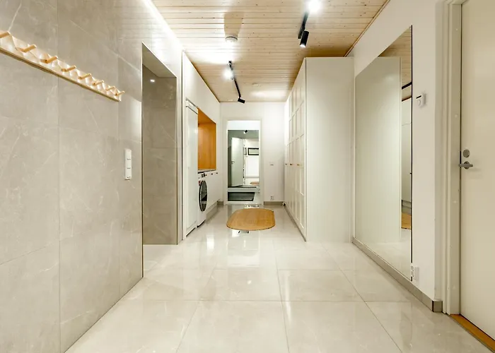 Modern High-quality 4br In Next To Slopes